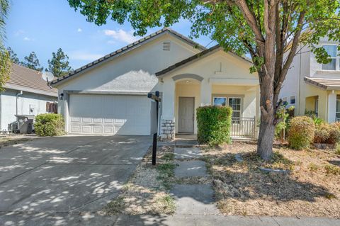 7475 Whitemore Street Elk Grove CA 95758