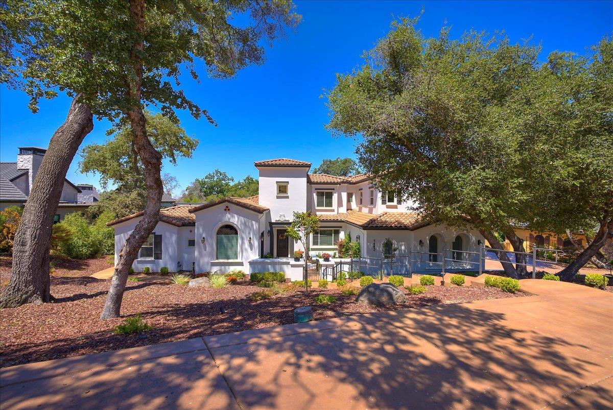 1682 Camino Verdera