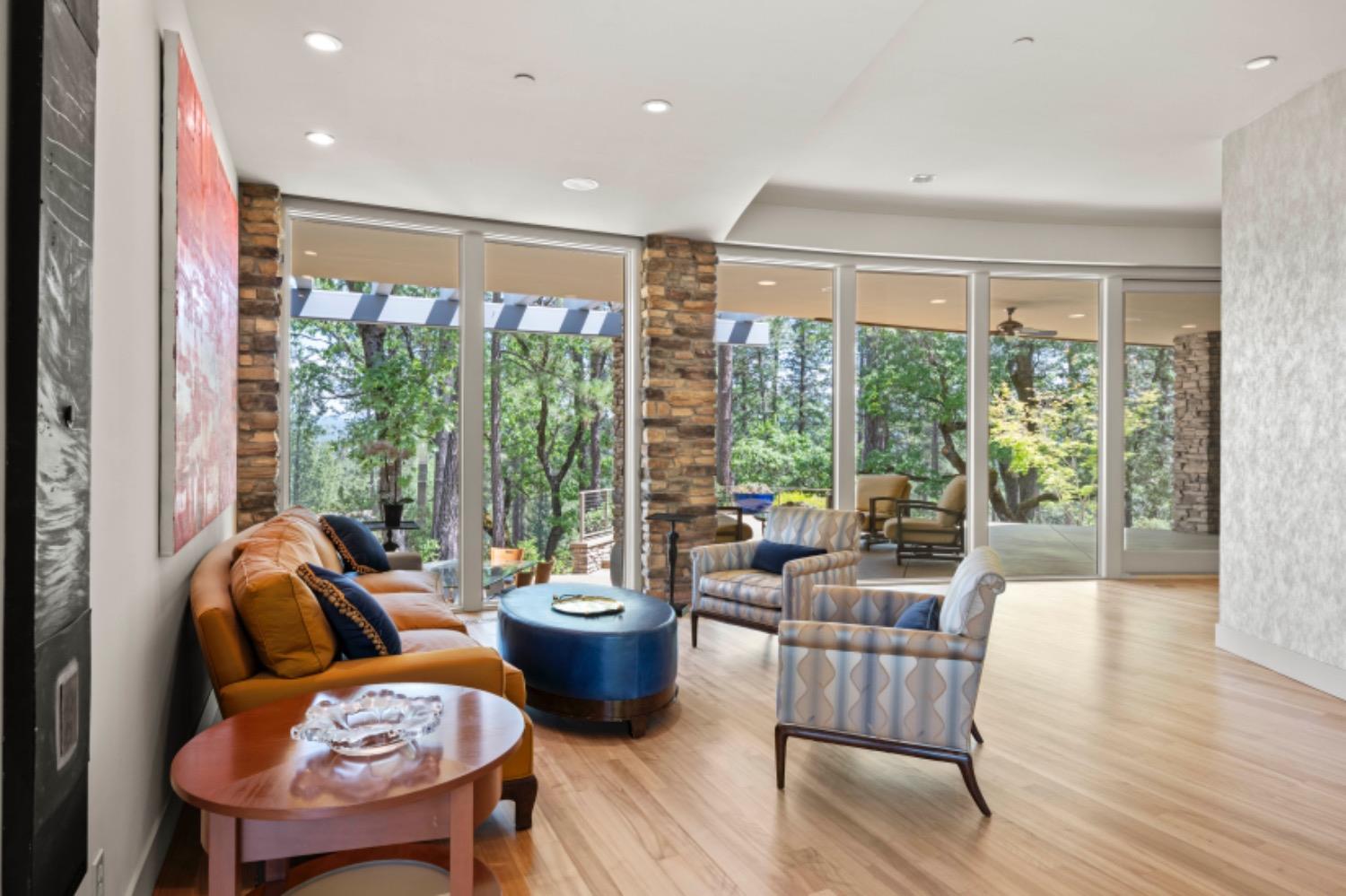 15090 Grand Knoll Drive