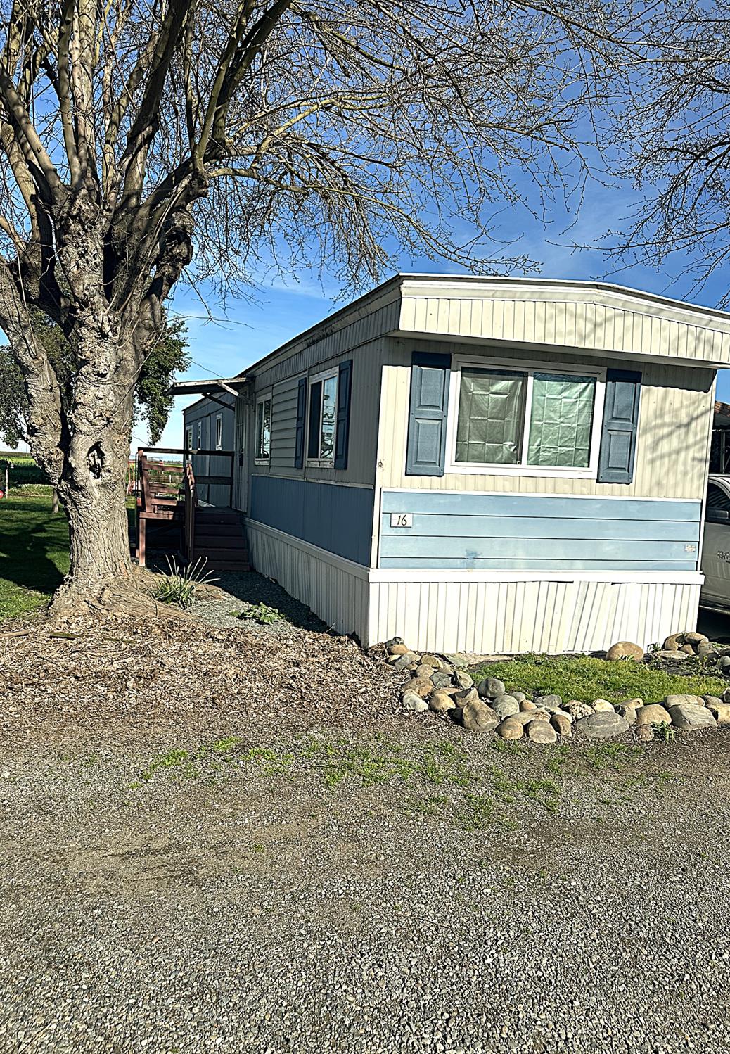 13955 W walnut grove Road 16