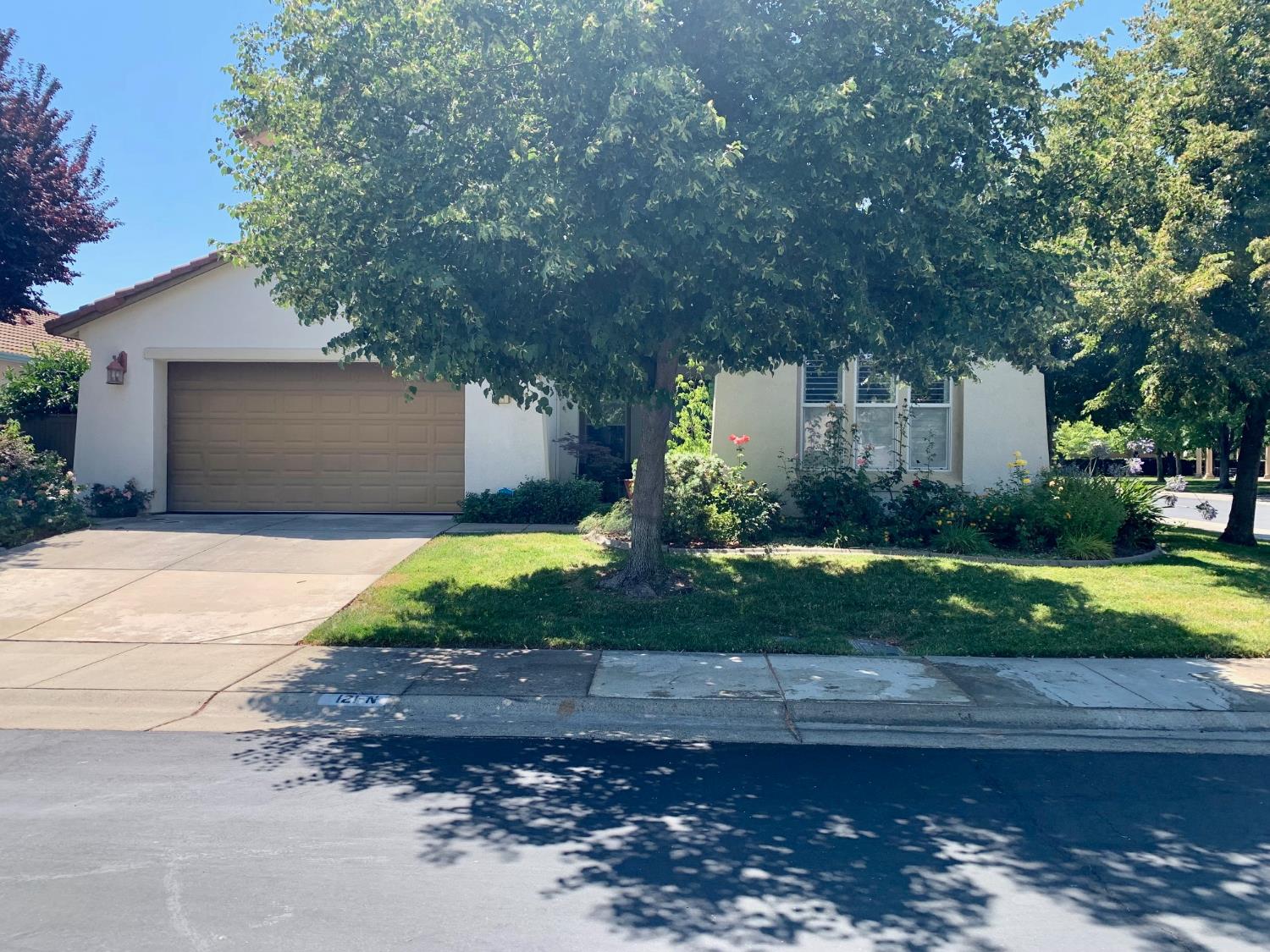 121 N Rock House Circle