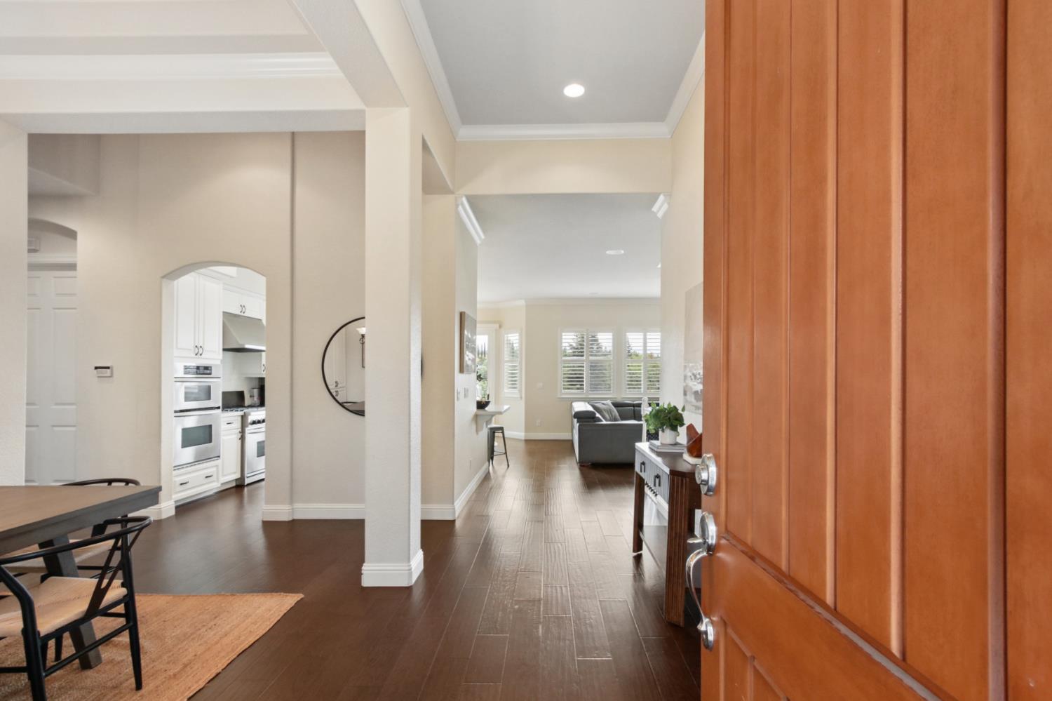 2332 Luciana Way