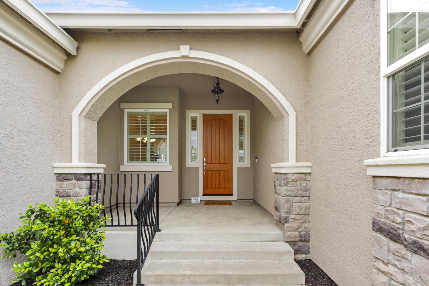 2332 Luciana Way
