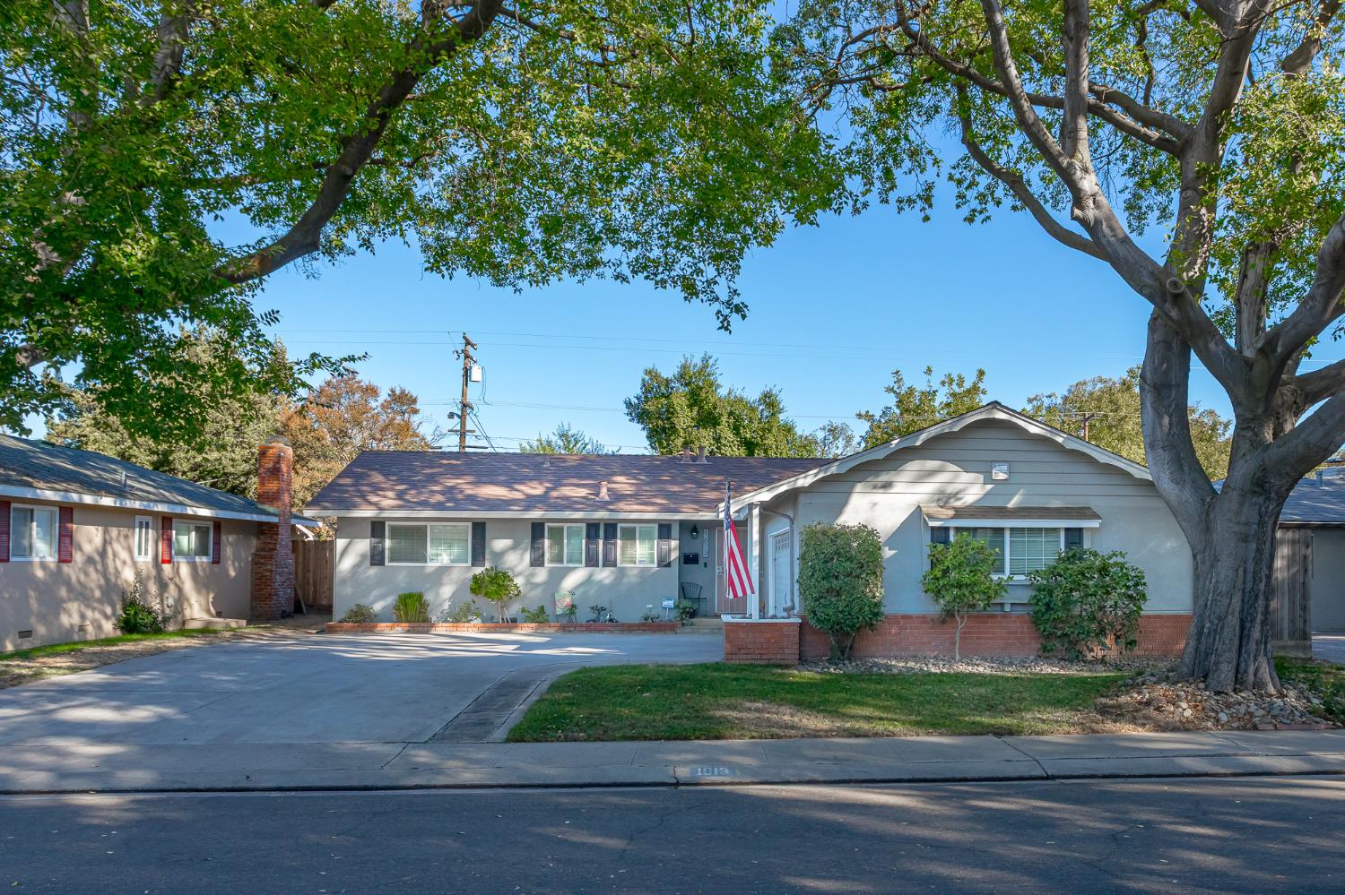 1613 Cherrywood Drive