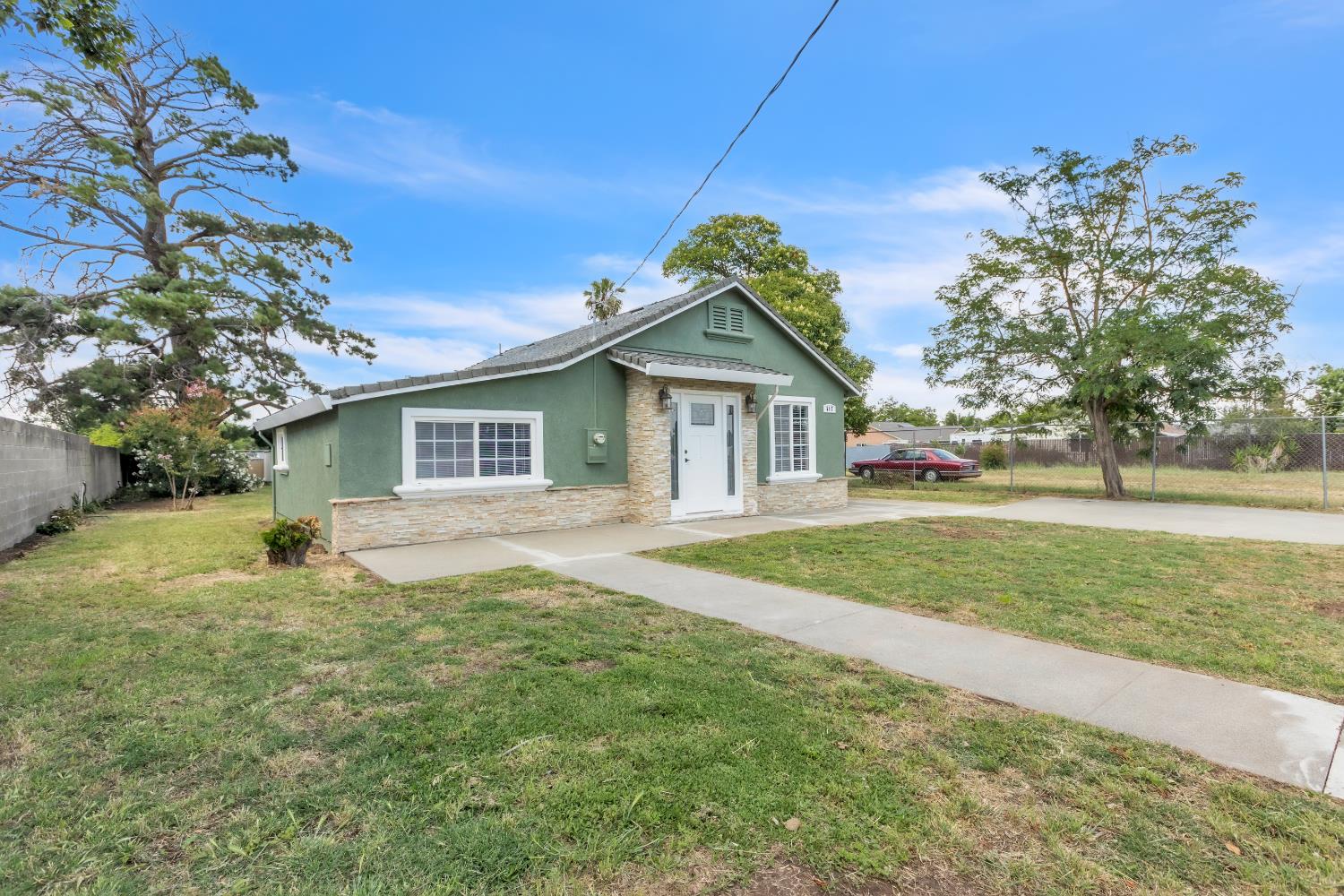 517 Rimmer Avenue