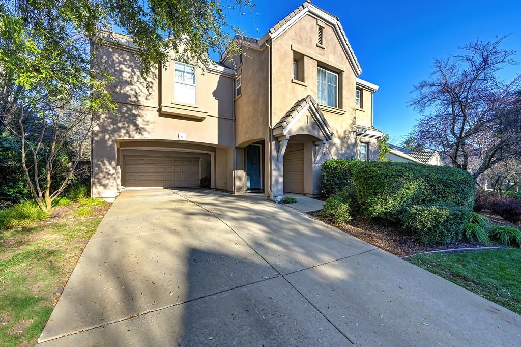 Photo of 211 Tarquina Court, El Dorado Hills, CA 95762 (MLS # 226002241)