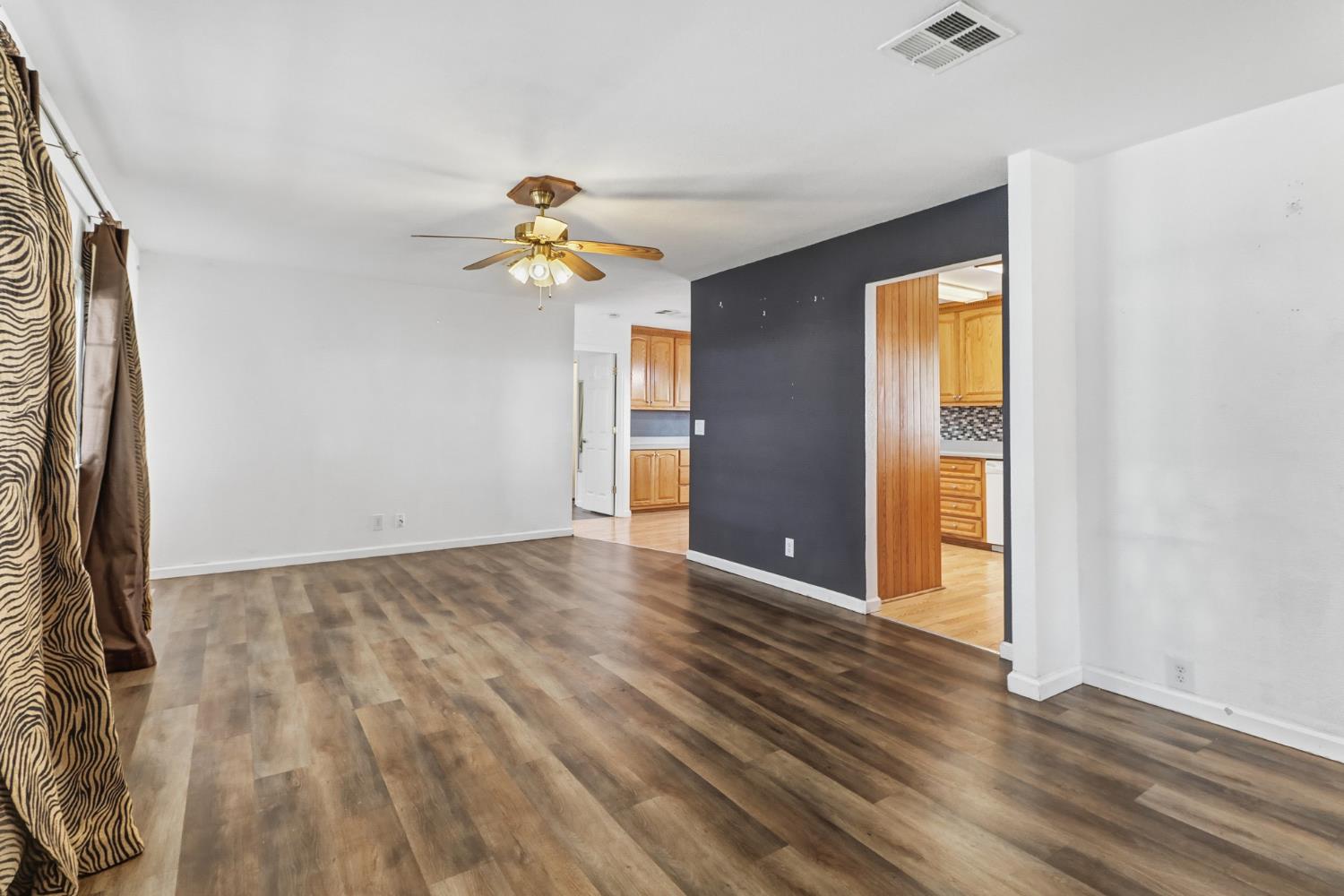 2681 Cameron Park 145