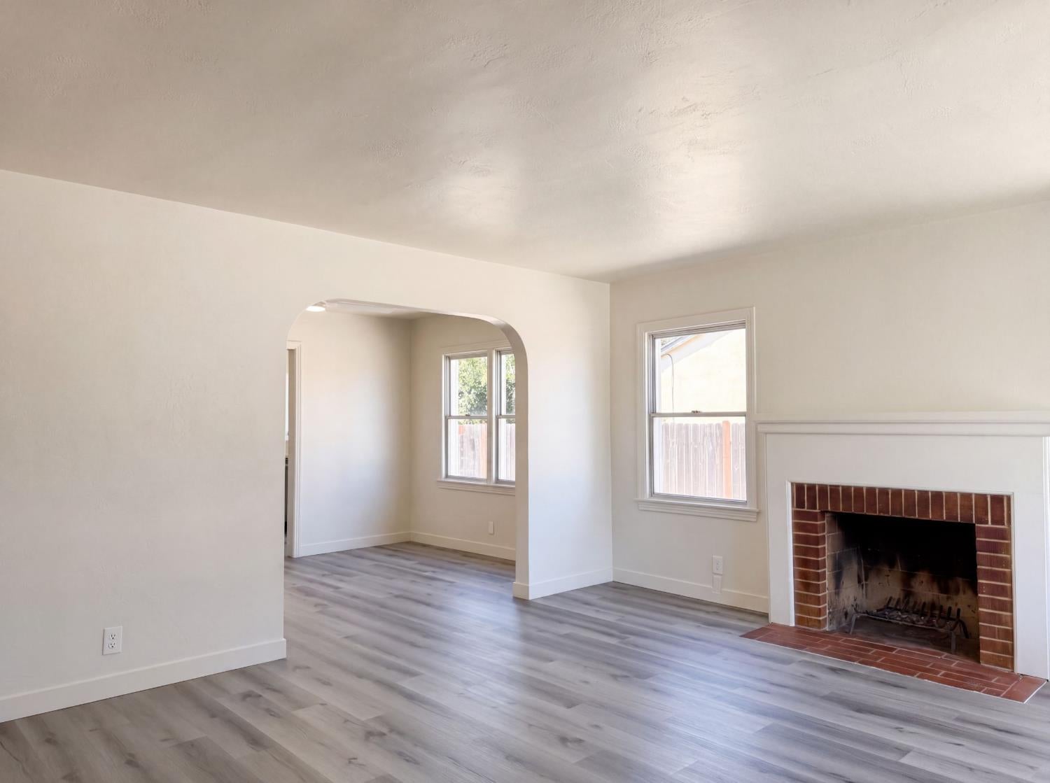 6016 Sampson Boulevard