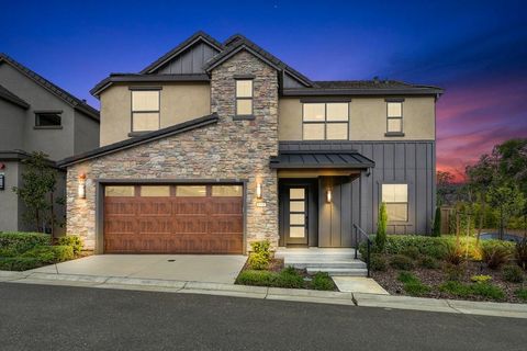 MLS: 225043310