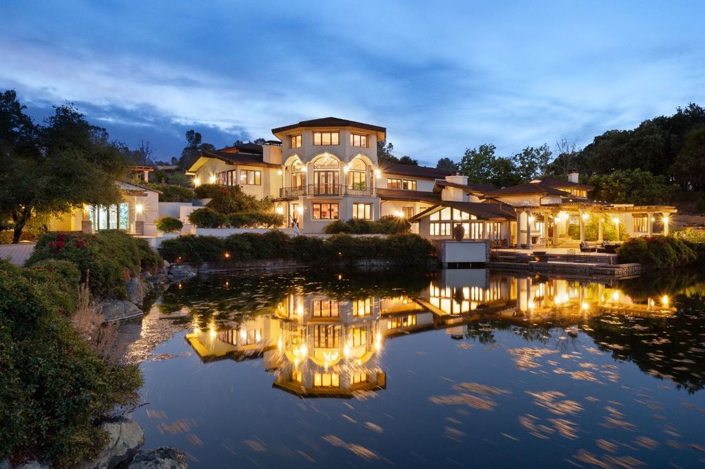 Photo of 2155 Salmon Valley Ln, El Dorado Hills, CA 95762 (MLS # 225117785)