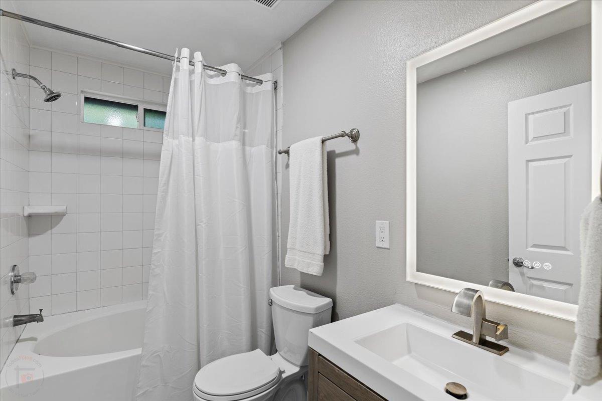 Oakdale, California 95361, United States, 3 Bedrooms Bedrooms, ,2 BathroomsBathrooms,Residential,Pending,84634