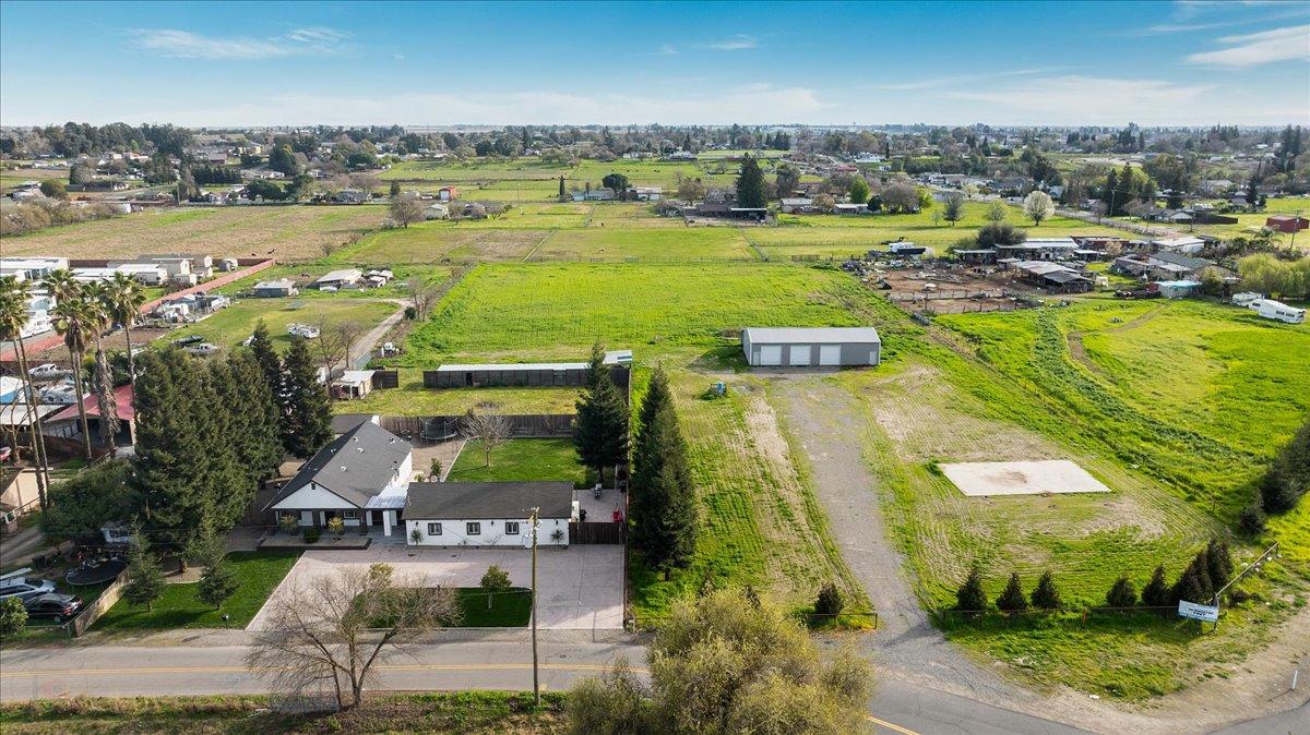 Oakdale, California 95361, United States, 3 Bedrooms Bedrooms, ,2 BathroomsBathrooms,Residential,Pending,84634