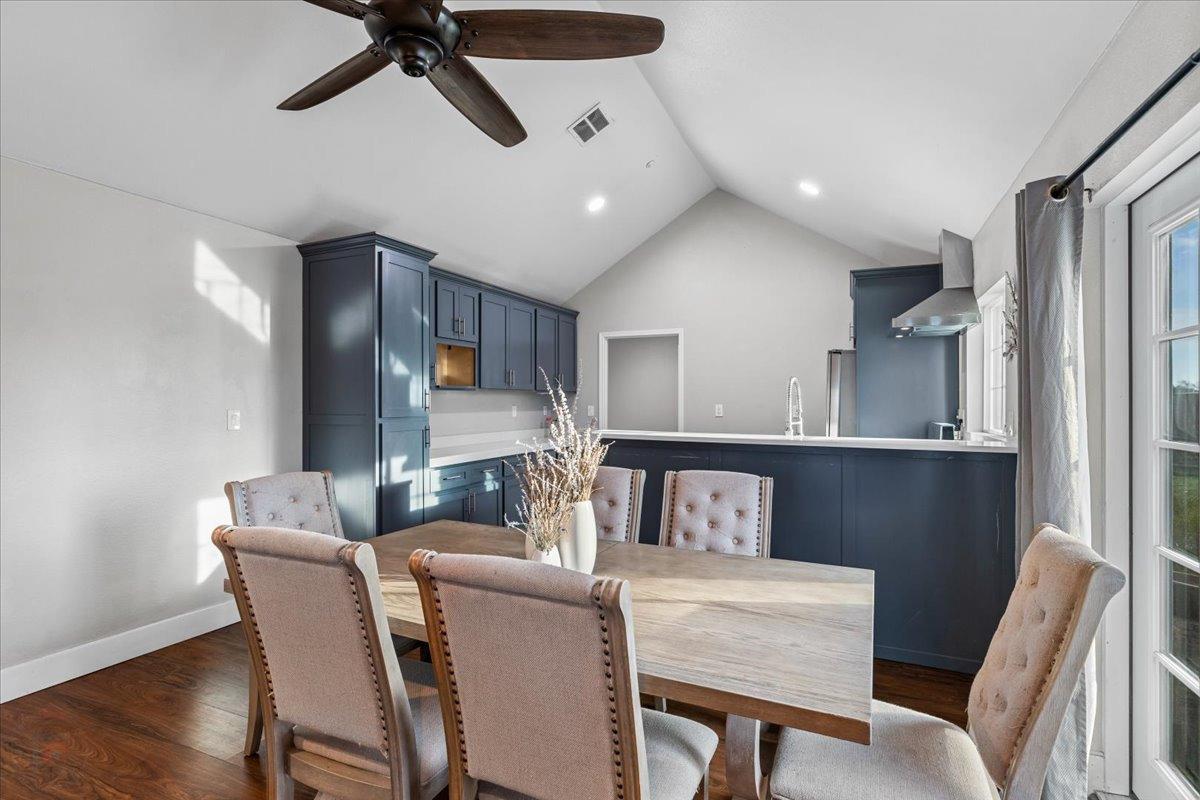 Oakdale, California 95361, United States, 3 Bedrooms Bedrooms, ,2 BathroomsBathrooms,Residential,Pending,84634