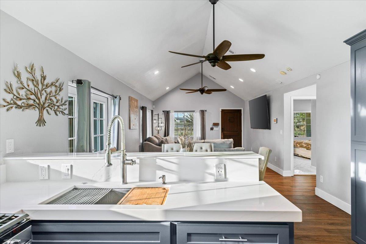 Oakdale, California 95361, United States, 3 Bedrooms Bedrooms, ,2 BathroomsBathrooms,Residential,Pending,84634