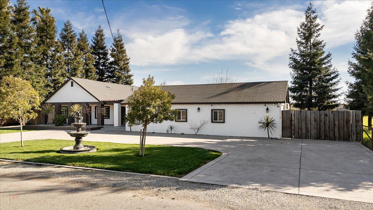 Oakdale, California 95361, United States, 3 Bedrooms Bedrooms, ,2 BathroomsBathrooms,Residential,Pending,84634