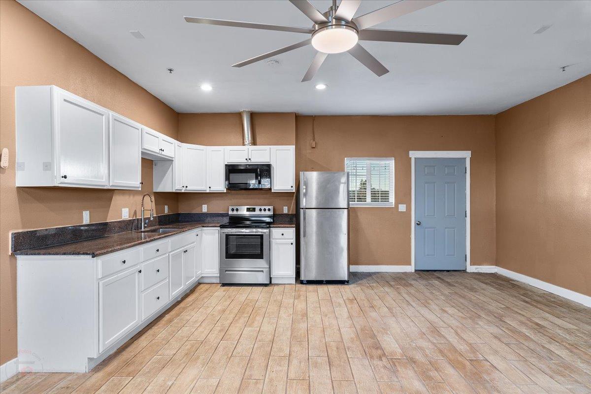 Oakdale, California 95361, United States, 3 Bedrooms Bedrooms, ,2 BathroomsBathrooms,Residential,Pending,84634