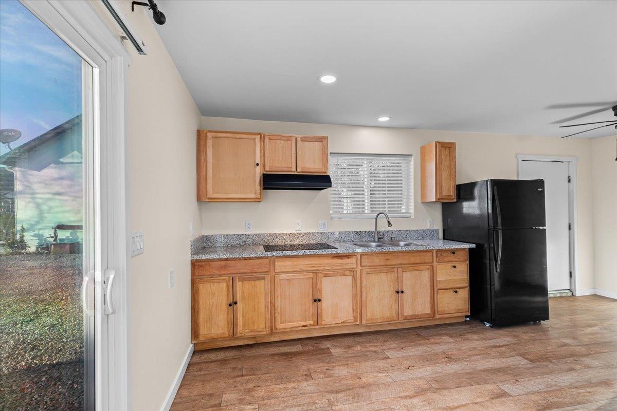 Oakdale, California 95361, United States, 3 Bedrooms Bedrooms, ,2 BathroomsBathrooms,Residential,Pending,84634