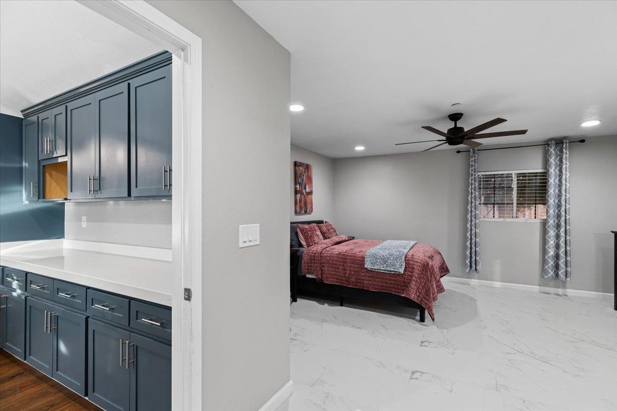 Oakdale, California 95361, United States, 3 Bedrooms Bedrooms, ,2 BathroomsBathrooms,Residential,Pending,84634