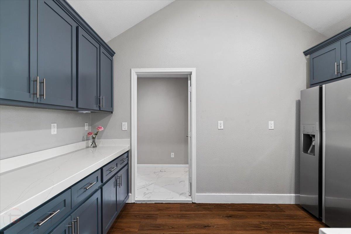 Oakdale, California 95361, United States, 3 Bedrooms Bedrooms, ,2 BathroomsBathrooms,Residential,Pending,84634