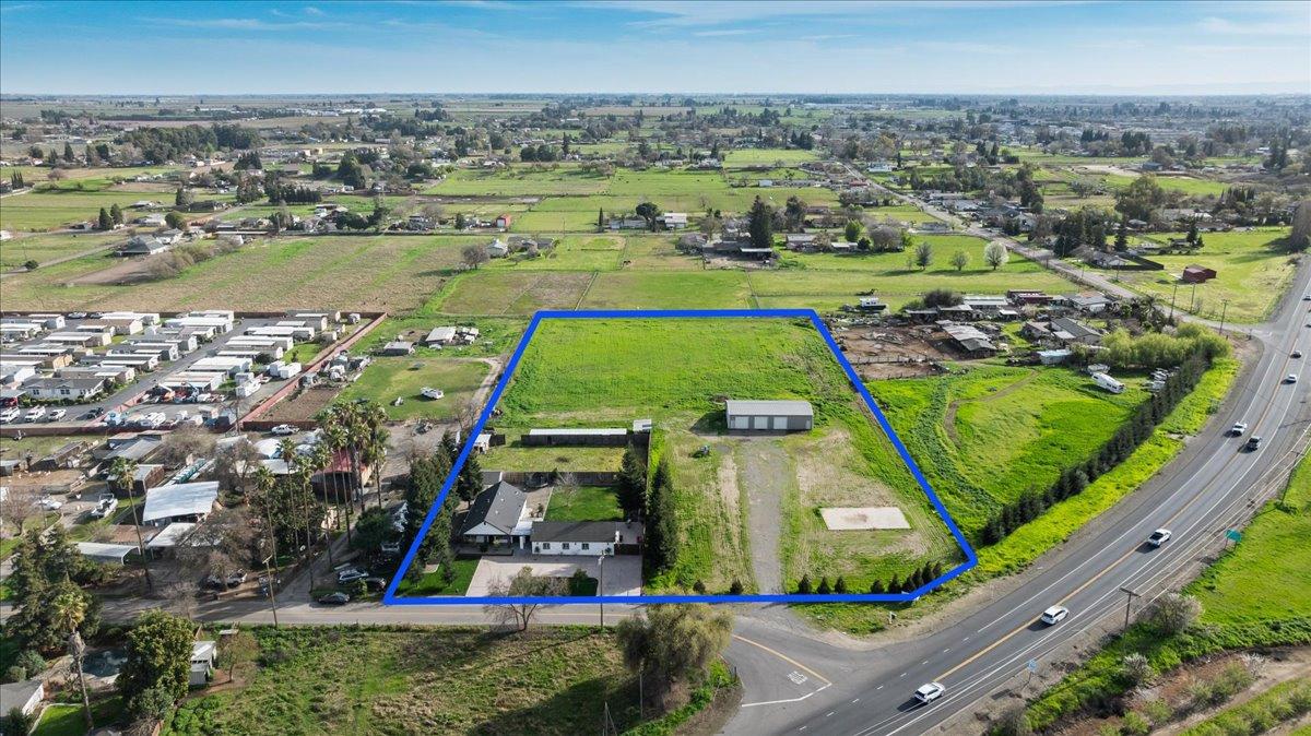 Oakdale, California 95361, United States, 3 Bedrooms Bedrooms, ,2 BathroomsBathrooms,Residential,Pending,84634