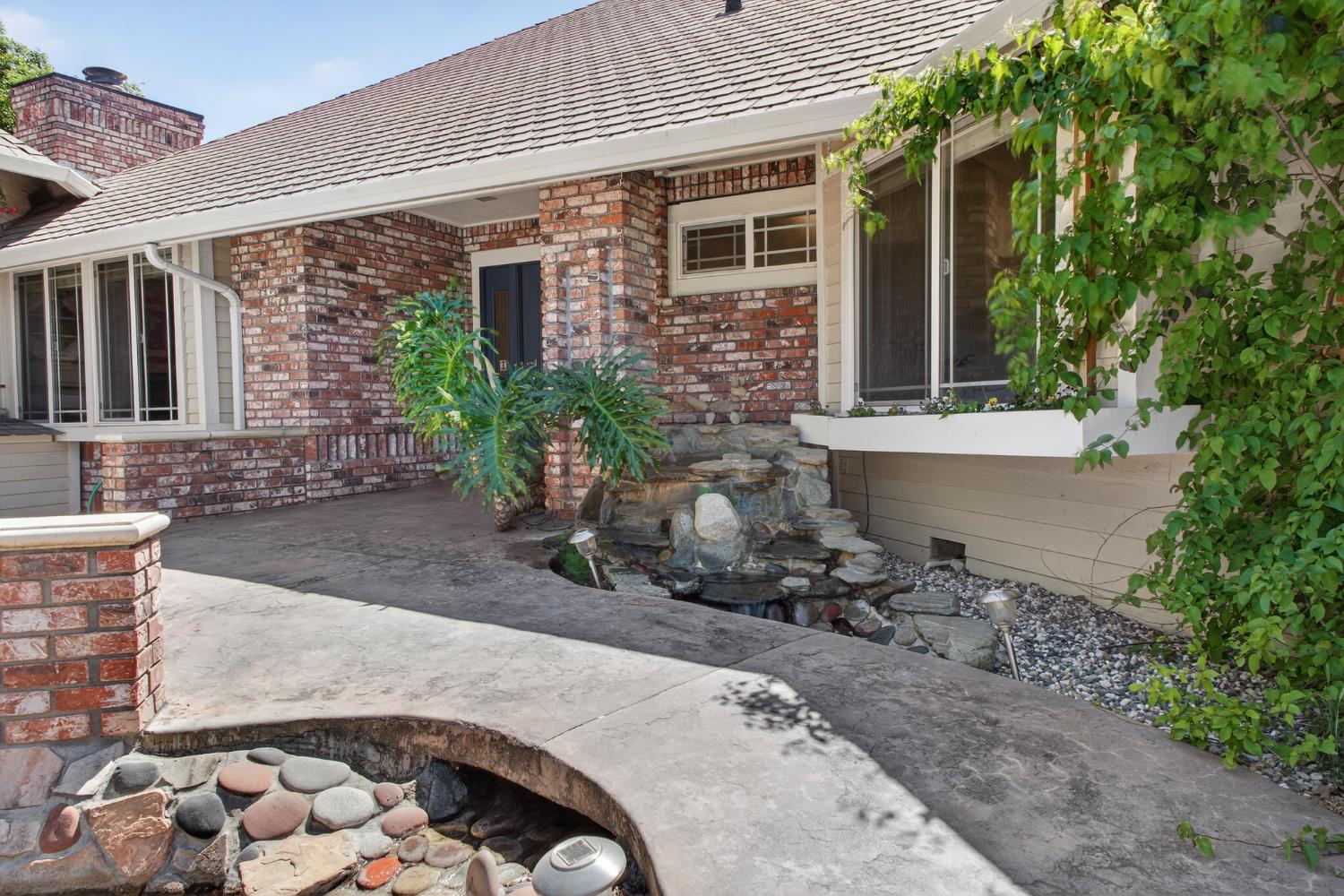 8420 W Fairoaks Road