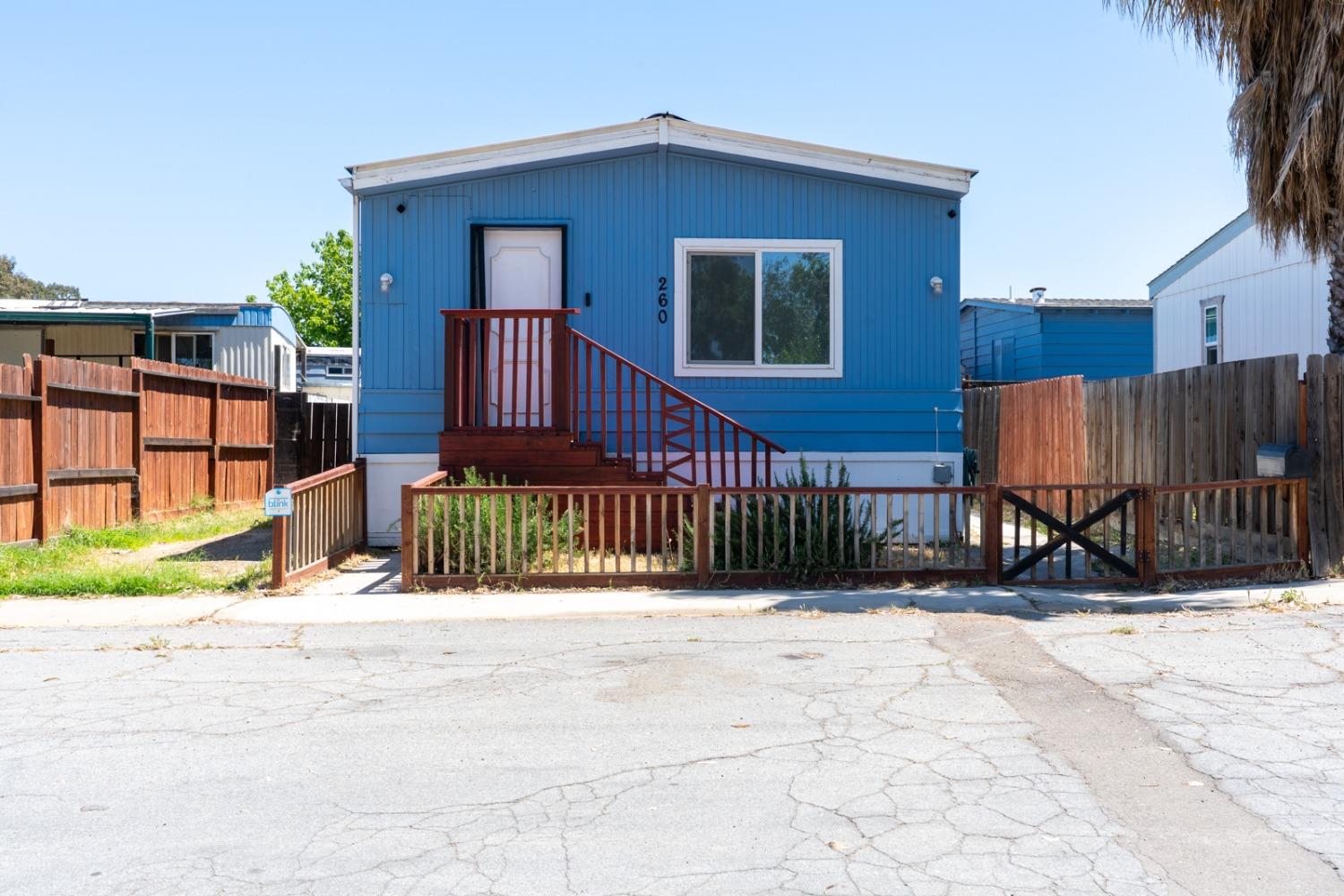 Listing image 1
