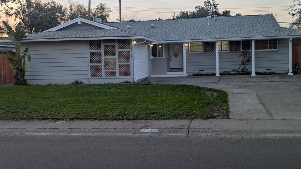 Photo of 5121 Verner Avenue, Sacramento, CA 95841 (MLS # 226005833)