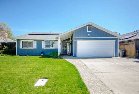737 Brookside Drive, Woodland, CA 95776 - MLS#: 225041242