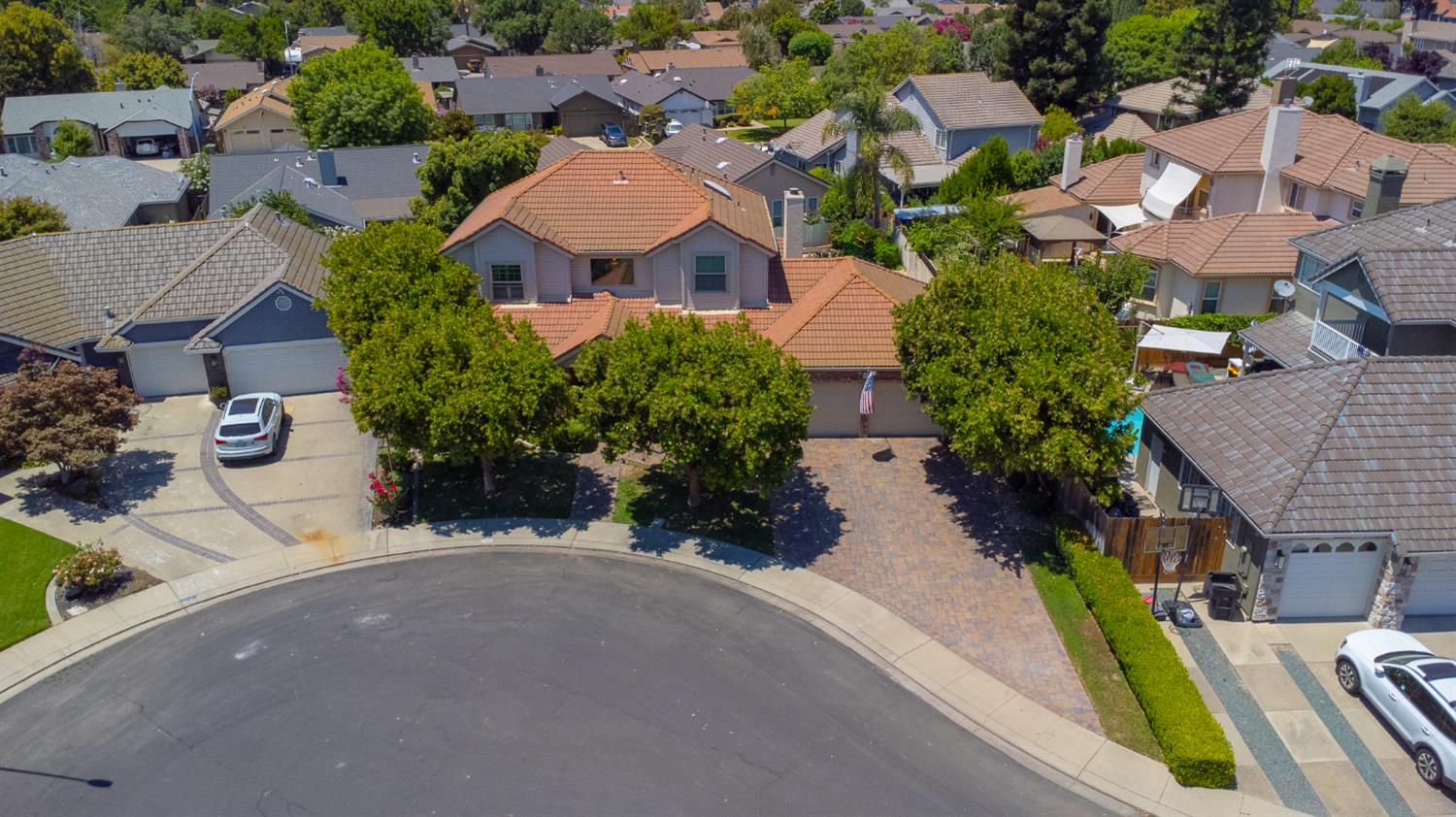 2705 Lake Front Court