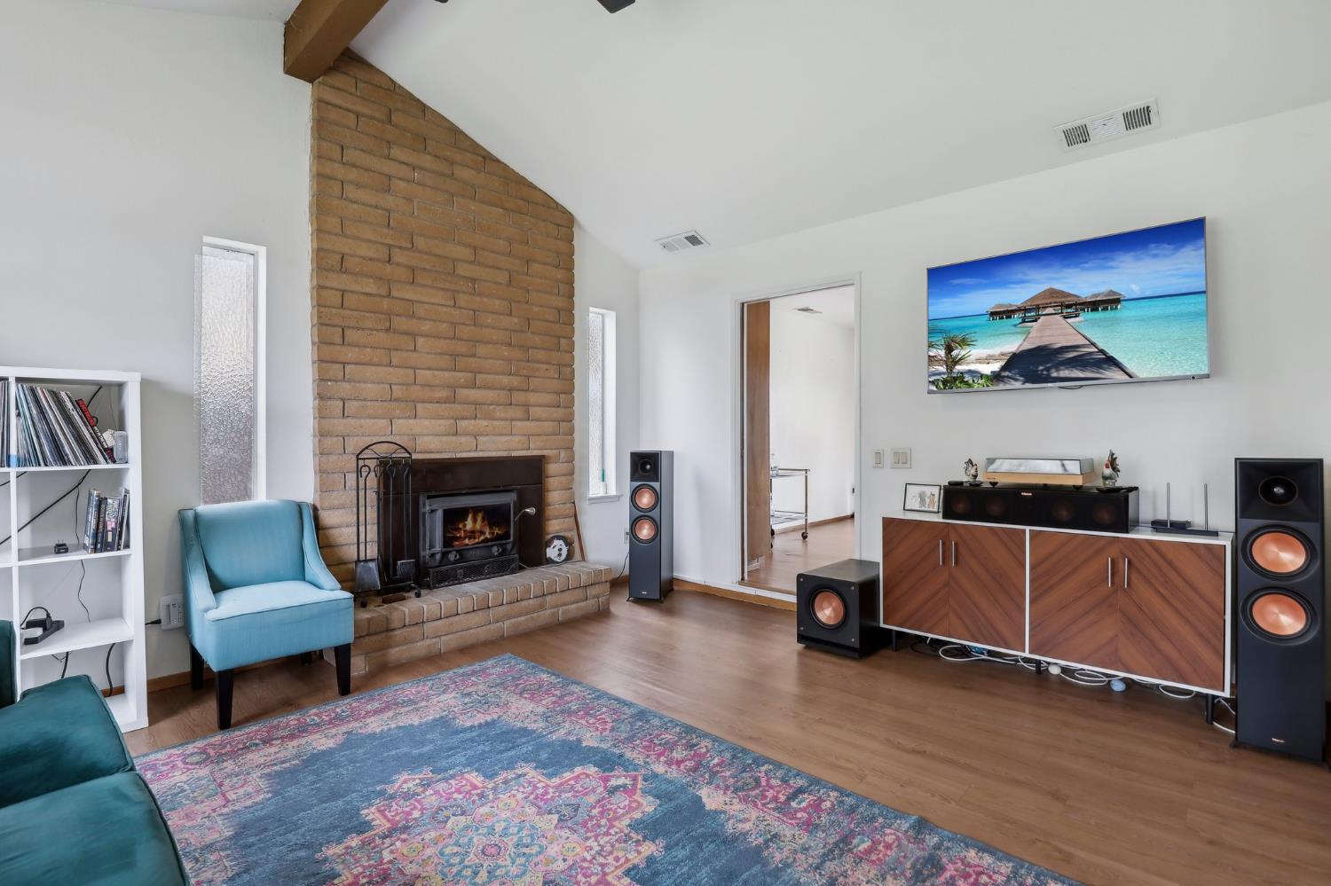 1832 Woodstock Way