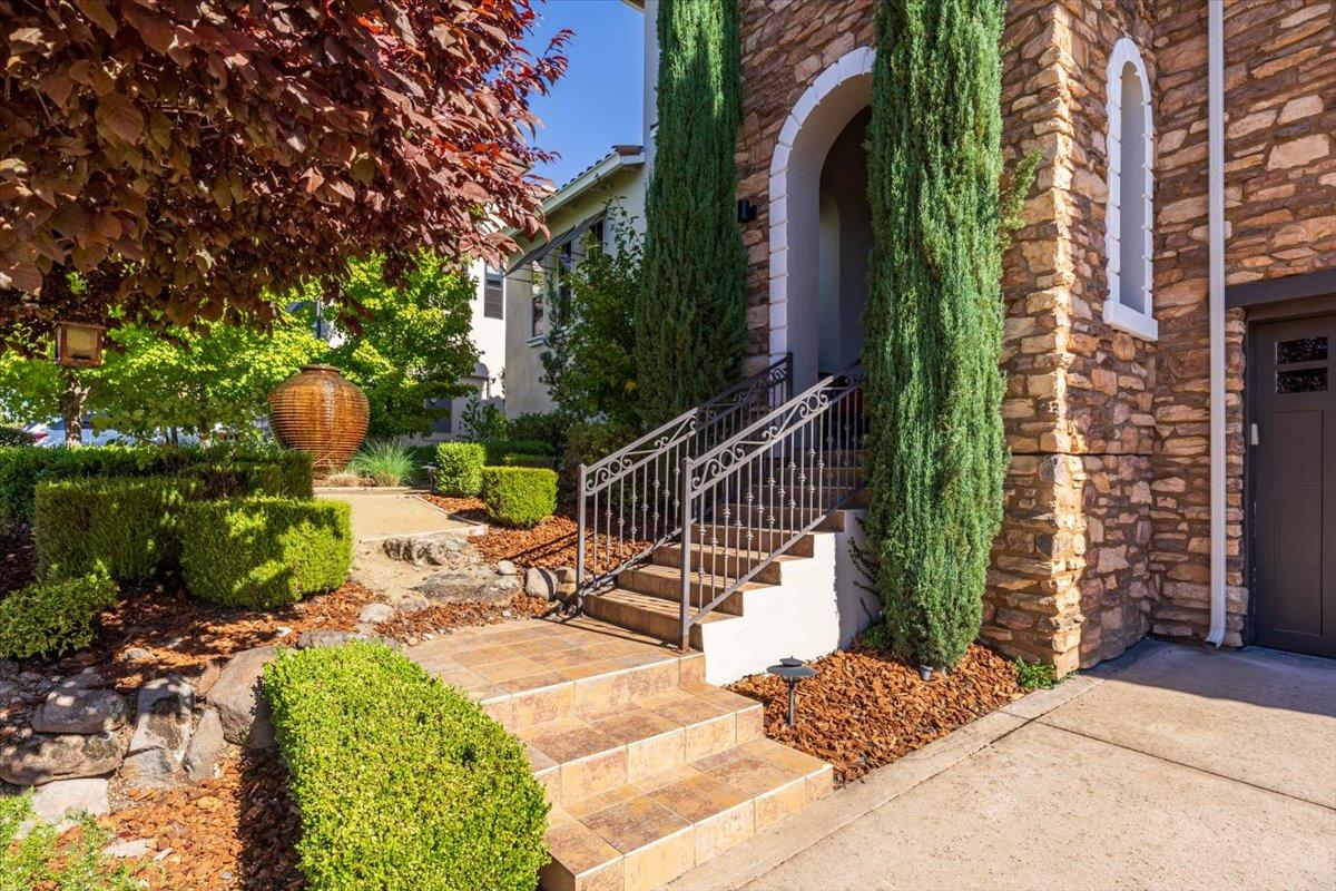1804 Park Oak Drive
