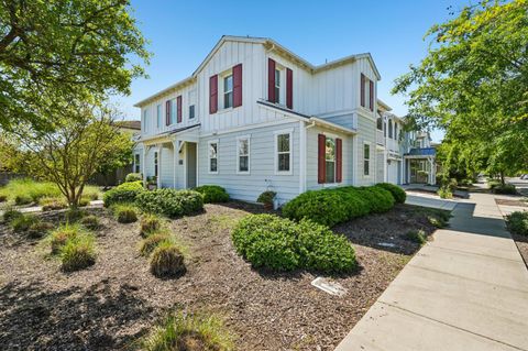 1769 Cannery Loop Davis CA 95616