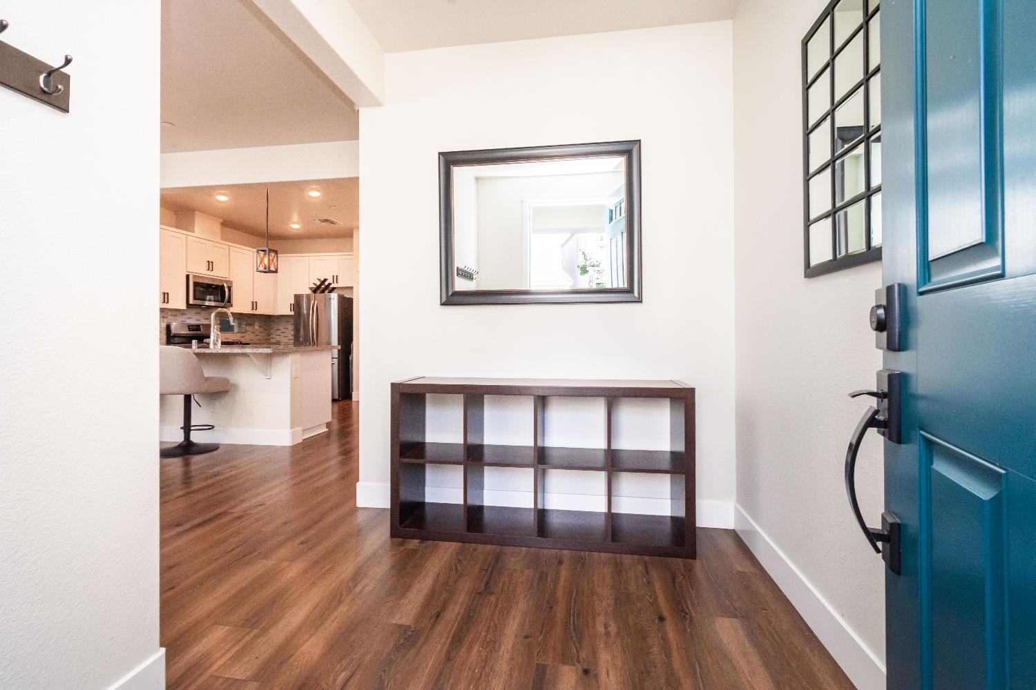 3127 Blackbird Court