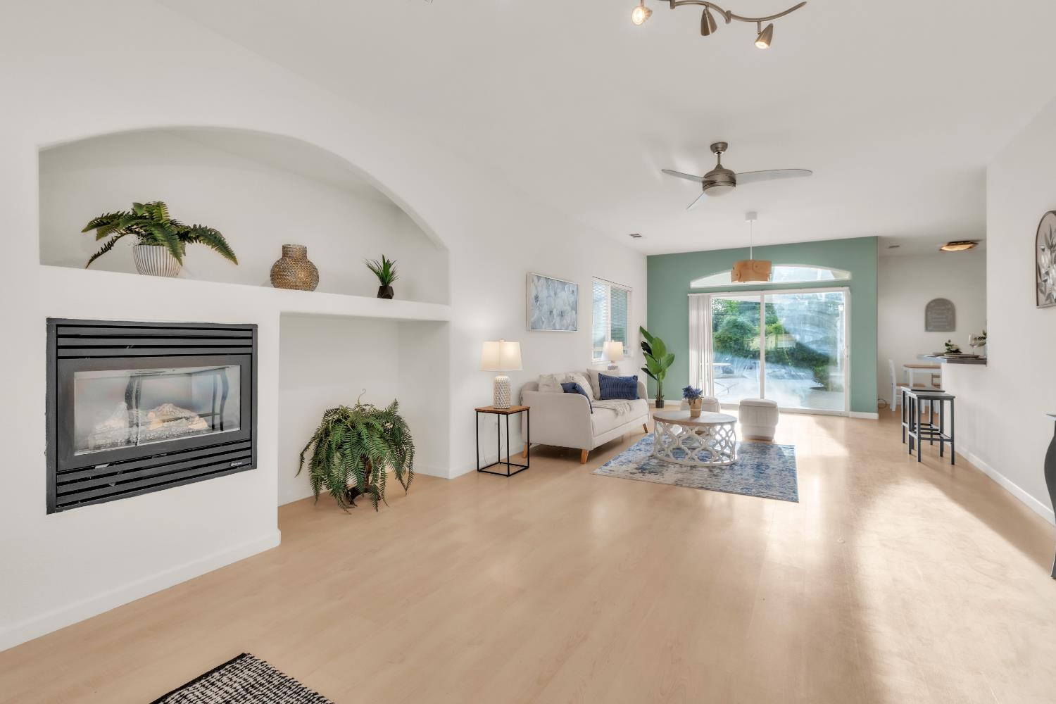 3905 Apple Blossom Way