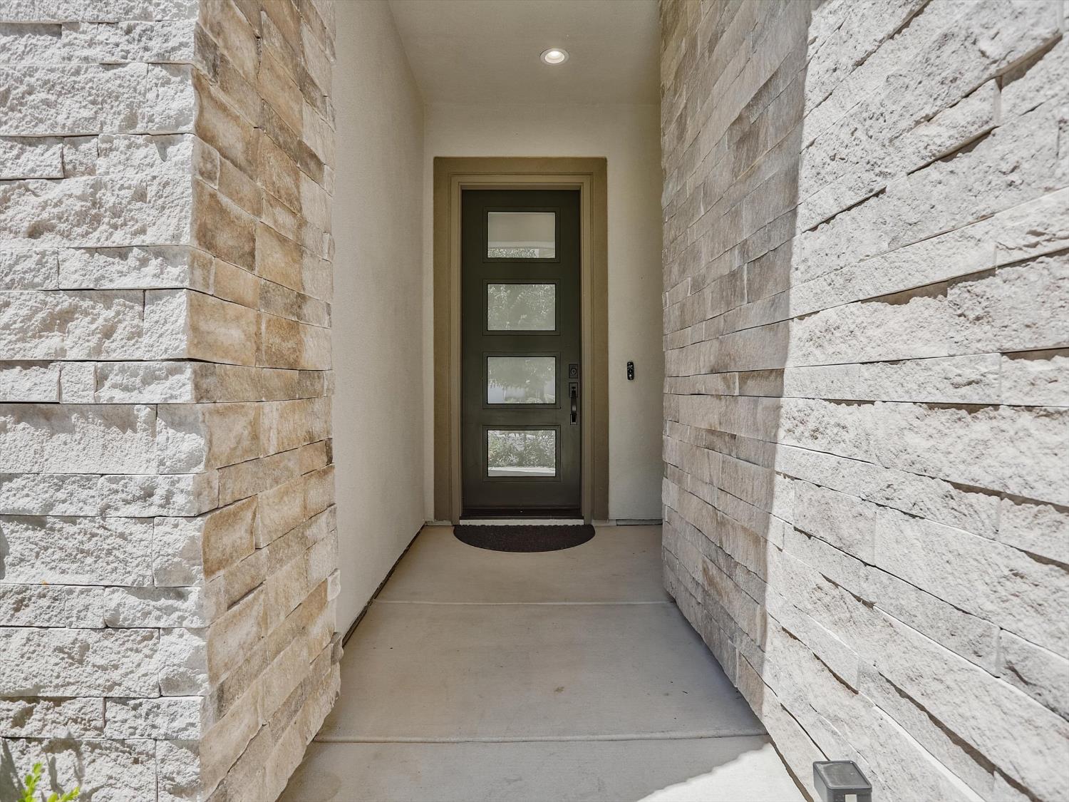 4094 Zenaida Way