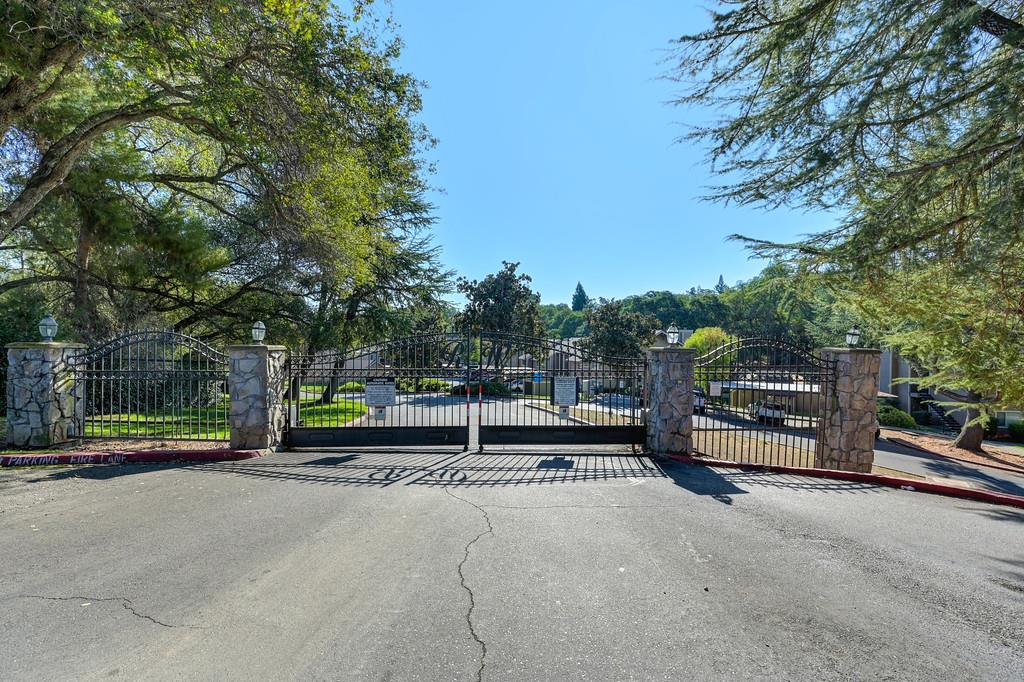 9160 Madison Avenue 57