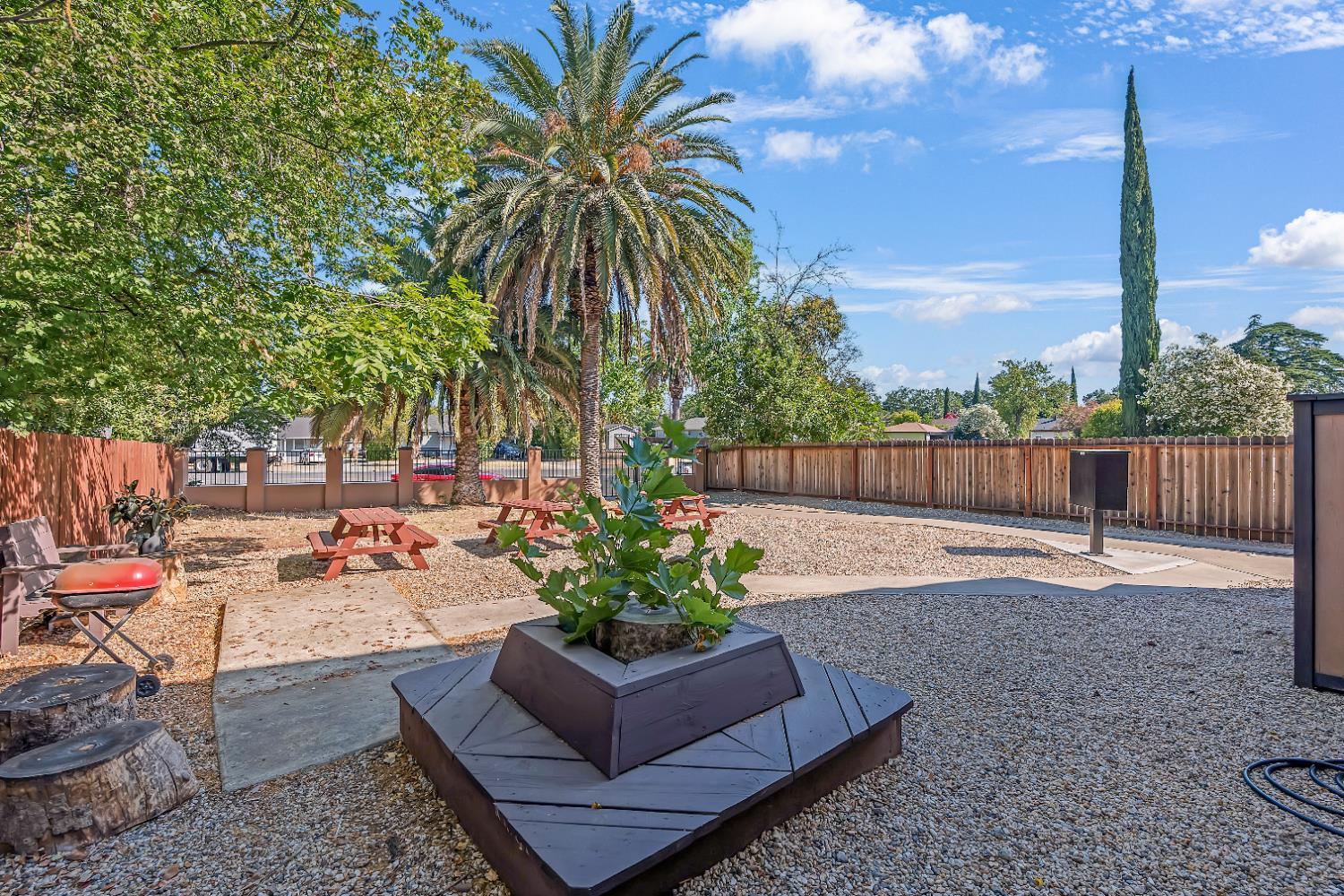 2944 Del Paso Boulevard