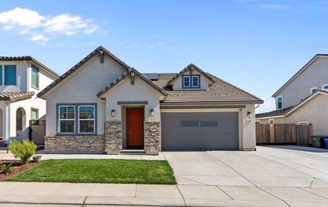 4368 Icon Avenue Modesto CA 95356