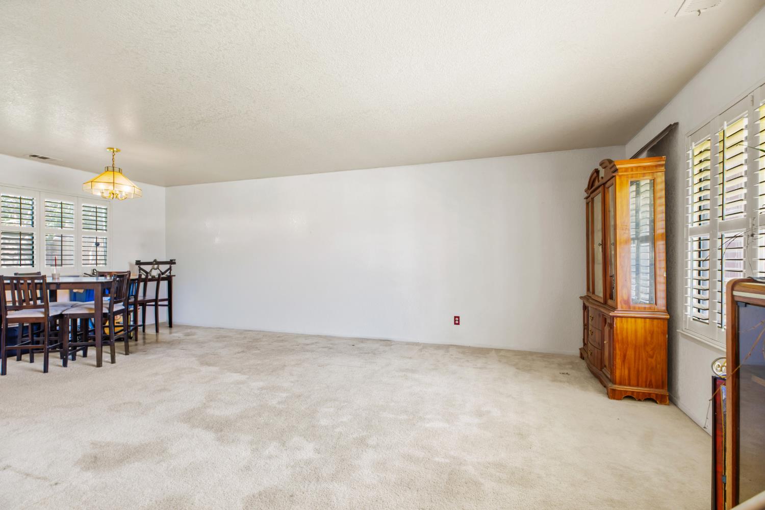 9843 Spindrift Way