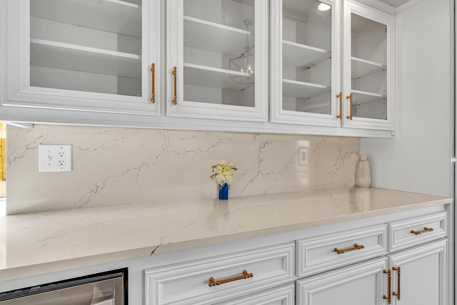 Los Banos, California 93635, United States, 4 Bedrooms Bedrooms, ,2 BathroomsBathrooms,Residential,Active,110823