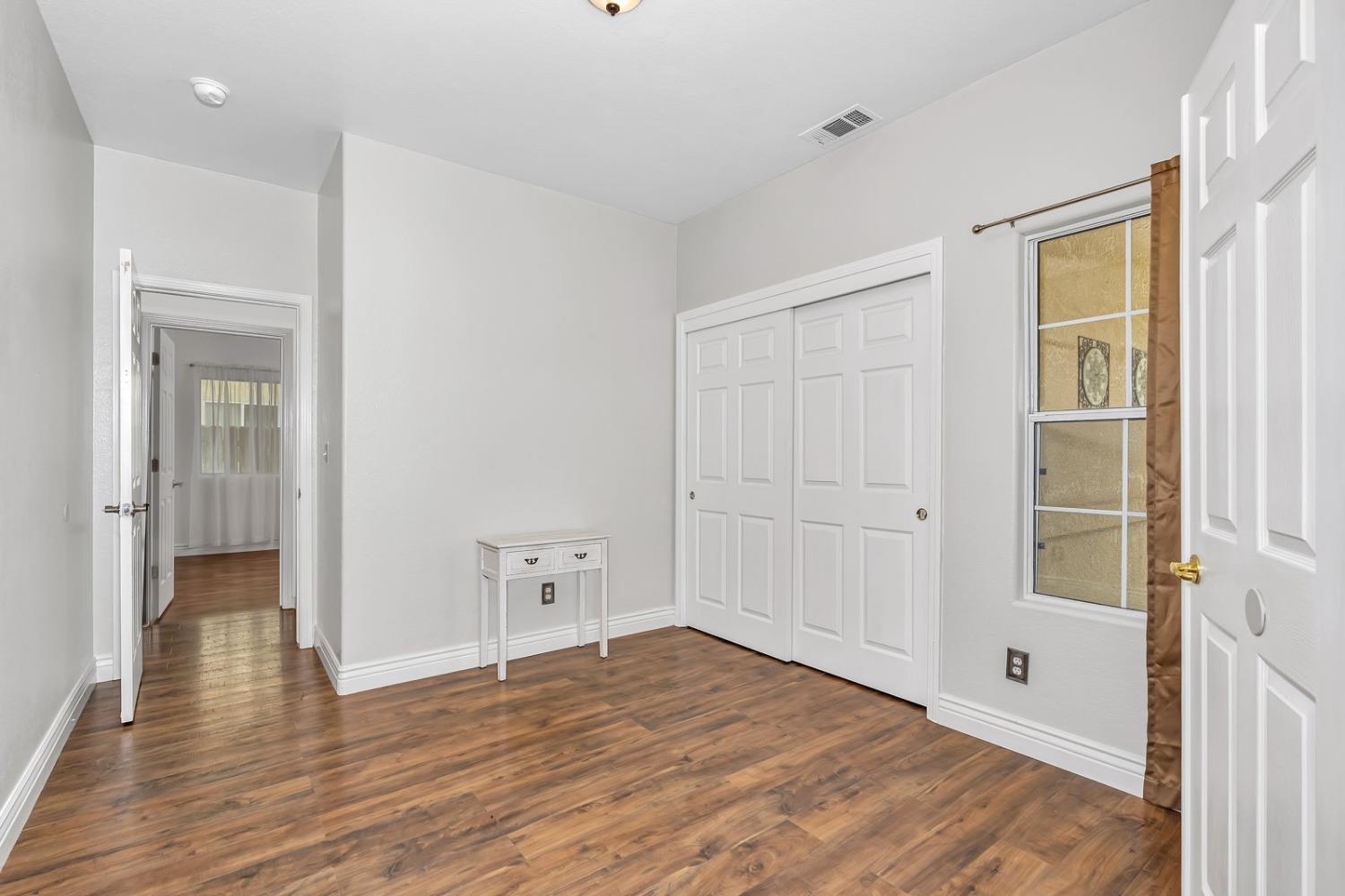 Los Banos, California 93635, United States, 4 Bedrooms Bedrooms, ,2 BathroomsBathrooms,Residential,Active,110823