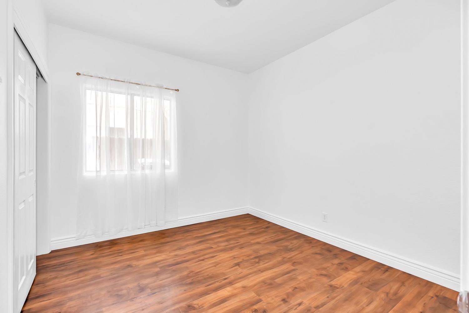 Los Banos, California 93635, United States, 4 Bedrooms Bedrooms, ,2 BathroomsBathrooms,Residential,Active,110823