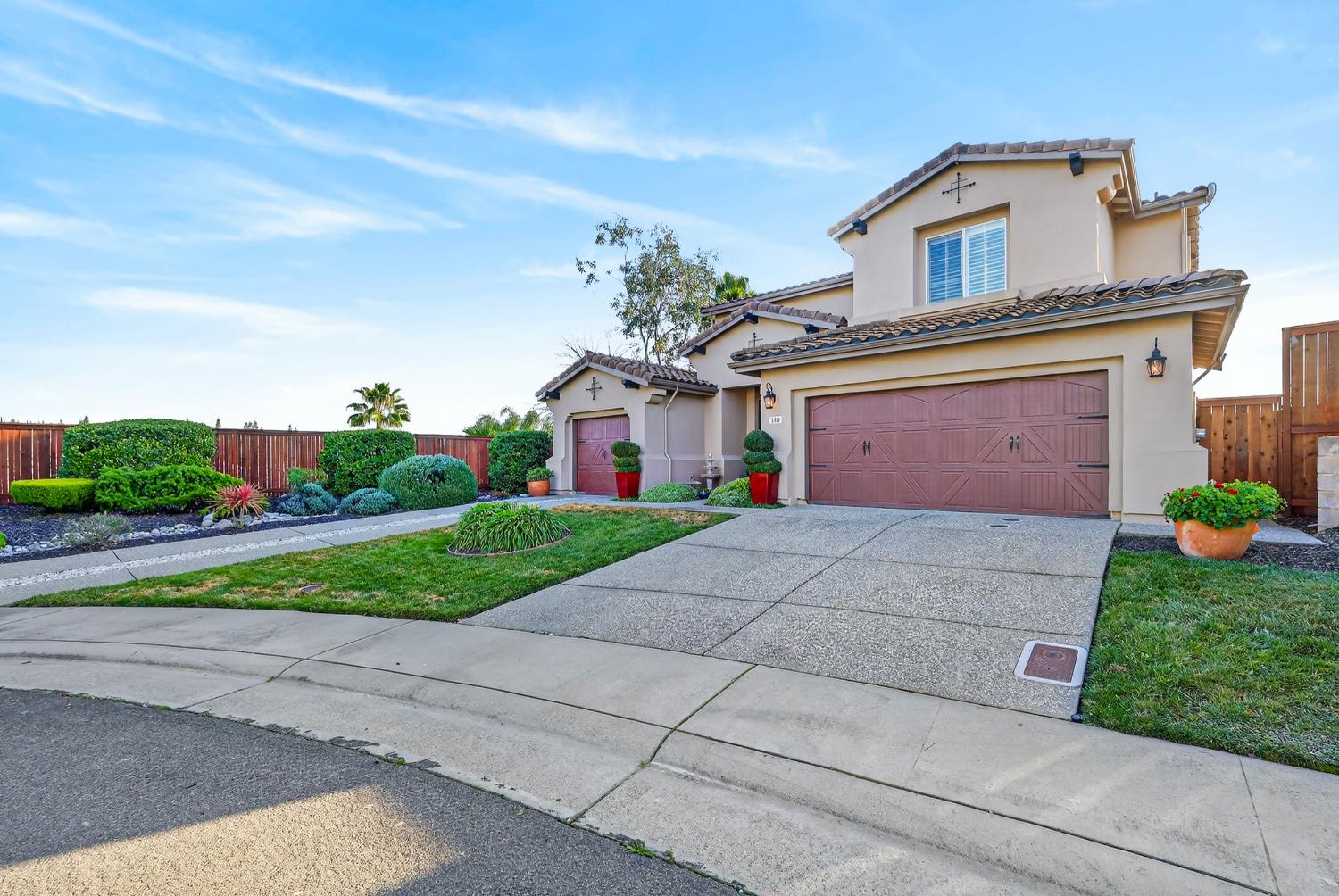 140 Blue Bonnet Court