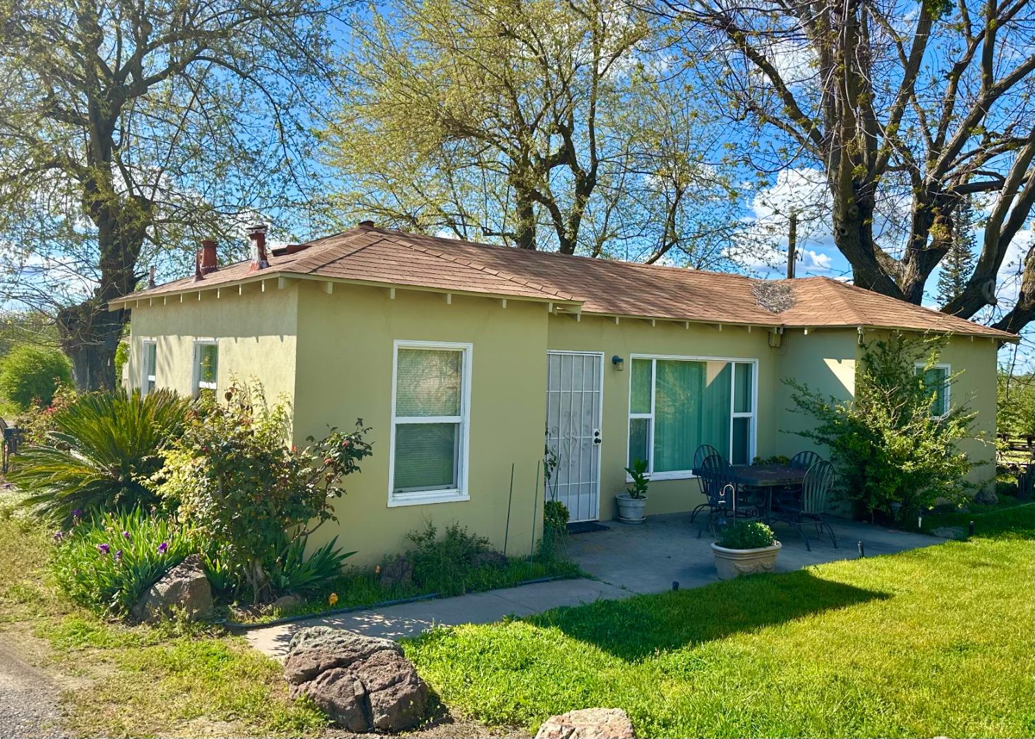 7637 Crane Road