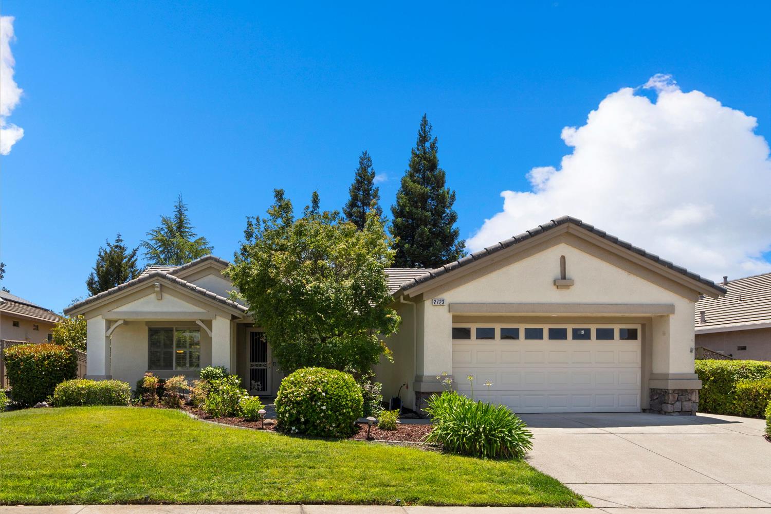 2723 Woodacre Lane