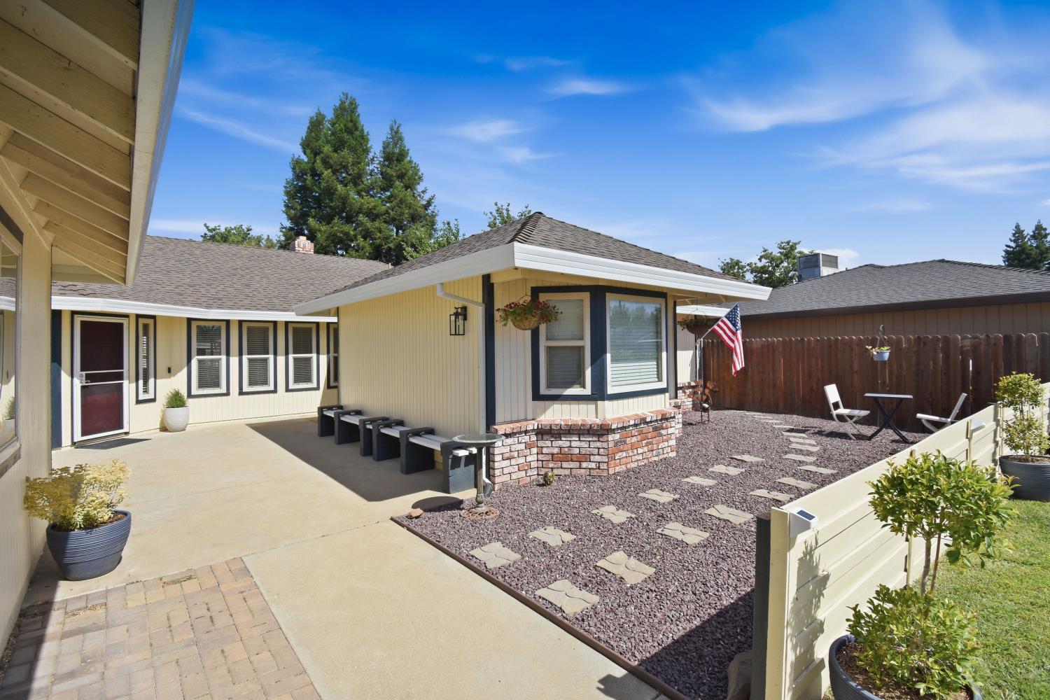 1740 Tamarack Drive