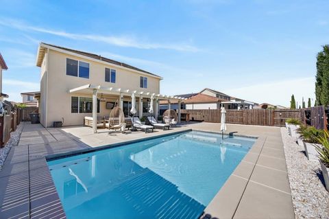 395 Sunol Street Lathrop CA 95330