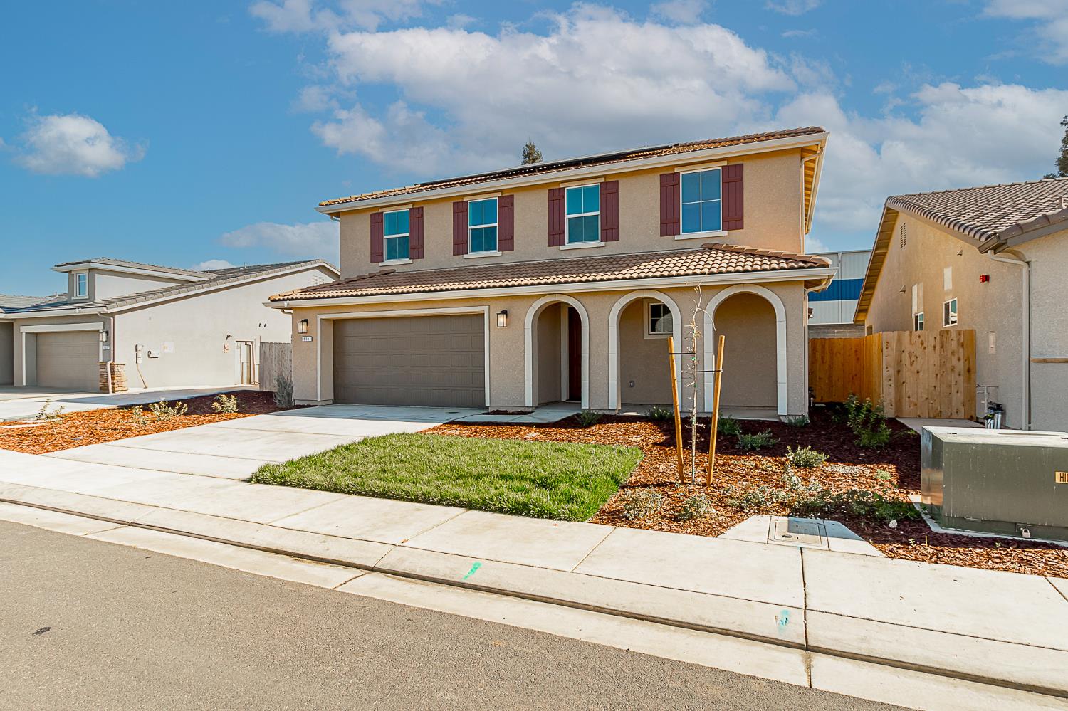 855 Meadowlands Drive