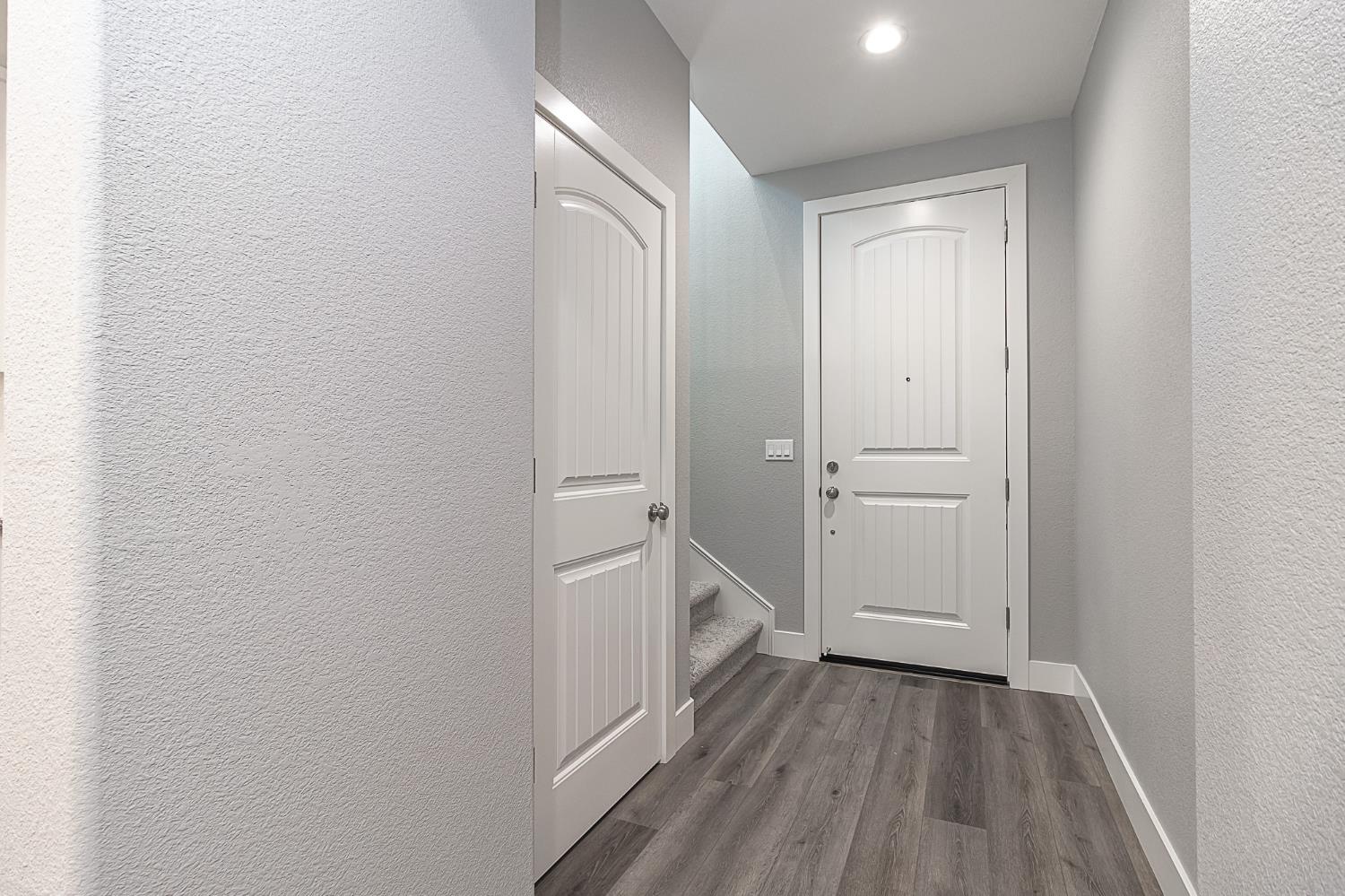 855 Meadowlands Drive