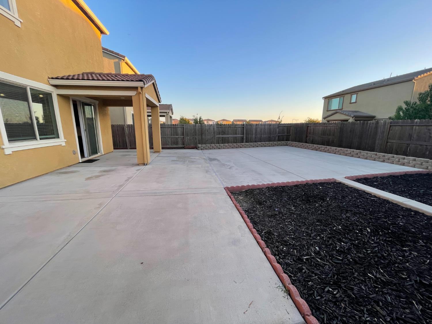 10504 Waltz Way